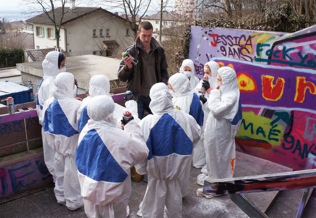 idee Anniversaire suisse graffiti