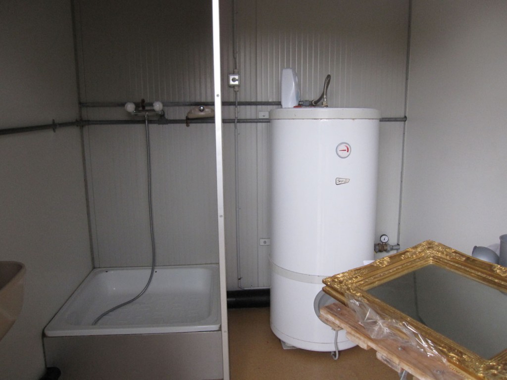 avant-decoration-douche-toilettes
