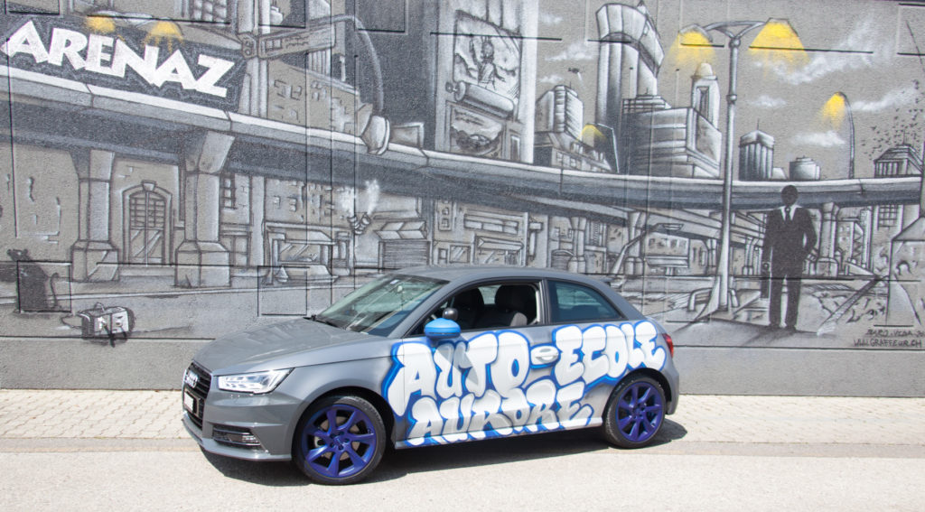 Aurore-autoecole-Audi-Graffiti-A1-voiture-baro
