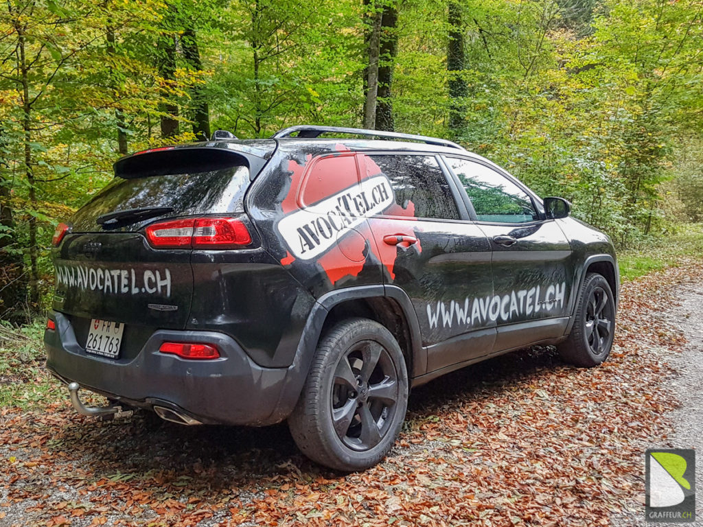 Avocatel-Voiture-graffiti-Fribourg-Jeep-5