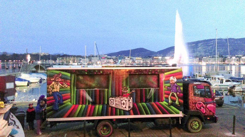 Canon-a-confettis-Camion-Graffiti-valais-2016