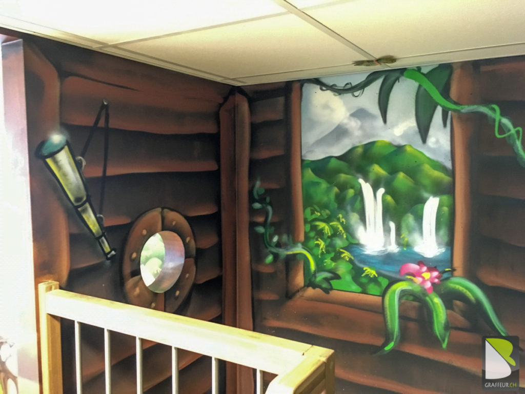 Creche-Hublot-singe-Jungle-nyon-longue-vue