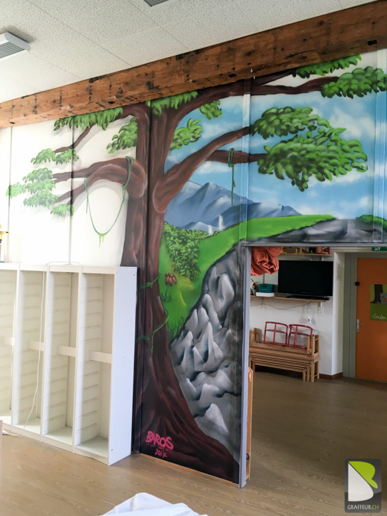 Crèche-Chancy-Geneve-Graffiti-arbre