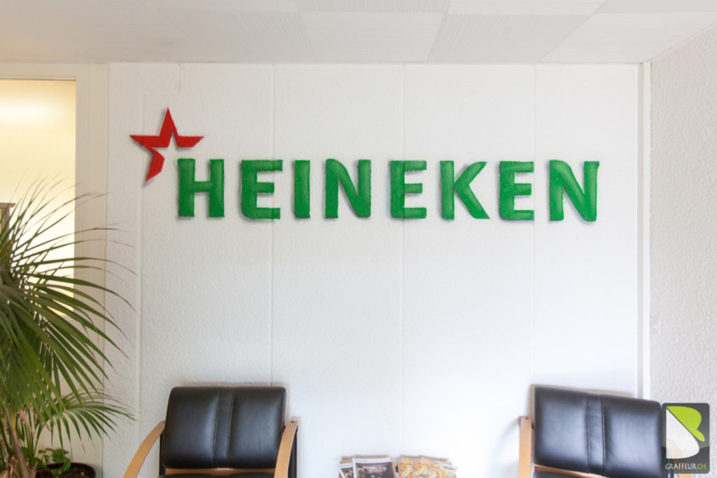 Graffiti-Logo-salle-de-conference-Heineken-Suisse