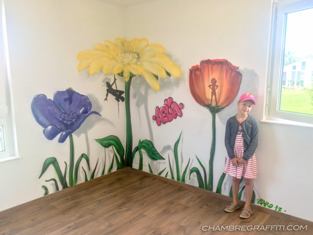 Graffiti-chambre-Fleur-Aelia-Mini-moys