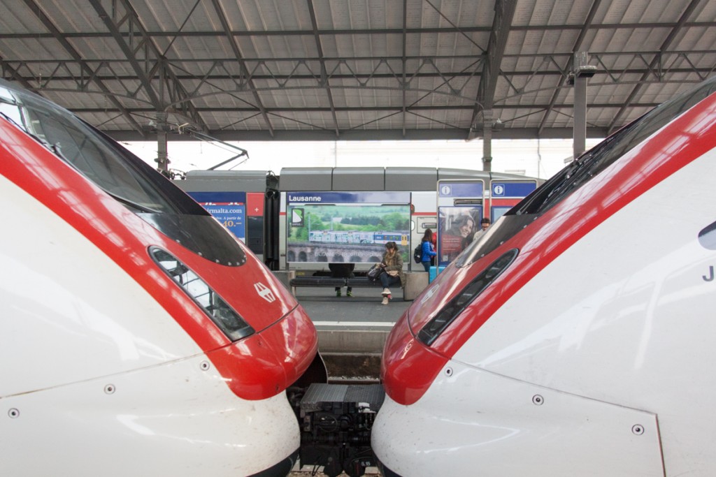 Graffiti-lausanne-Train-Gare-Sowat