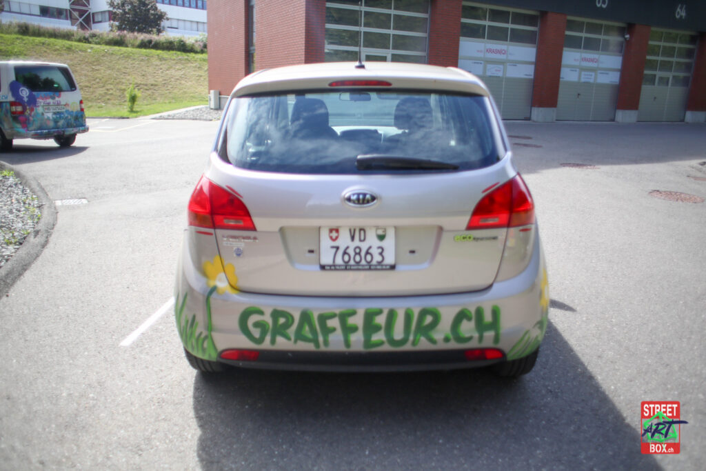 Kia-Tortue-Voiture-Graffiti-Street-art-car-Suisse-Graff-Arr