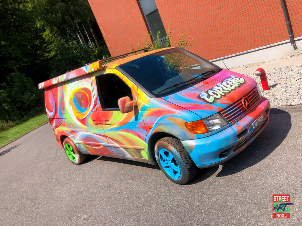Mercedes-Vito-Corleone-Voyage-Voiture-Graffiti-Street-art-car-Suisse-av