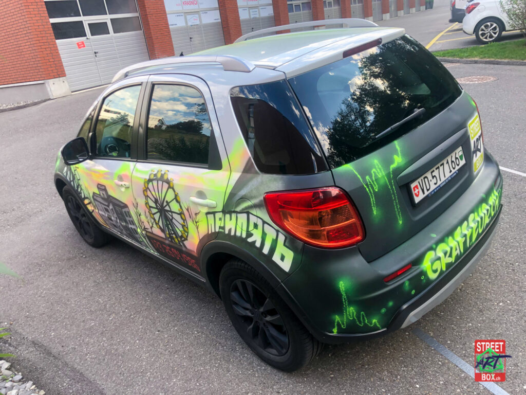 Suzuki-Tchernobyl-Voiture-Pripiat-Graffiti-Street-art-car-Suisse-Graffeur-ch