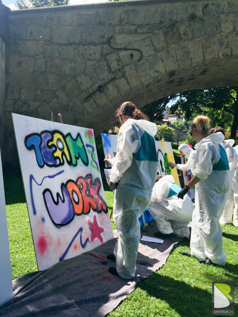 Team-work-Graffiti-Fribourg-entreprise