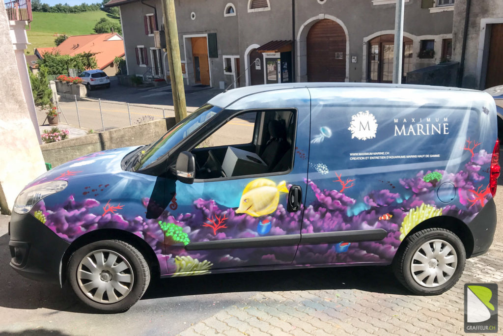 Voiture-Fond-Marin-Underwater-Graffiti-Marine-Maximum-Aquarium-6