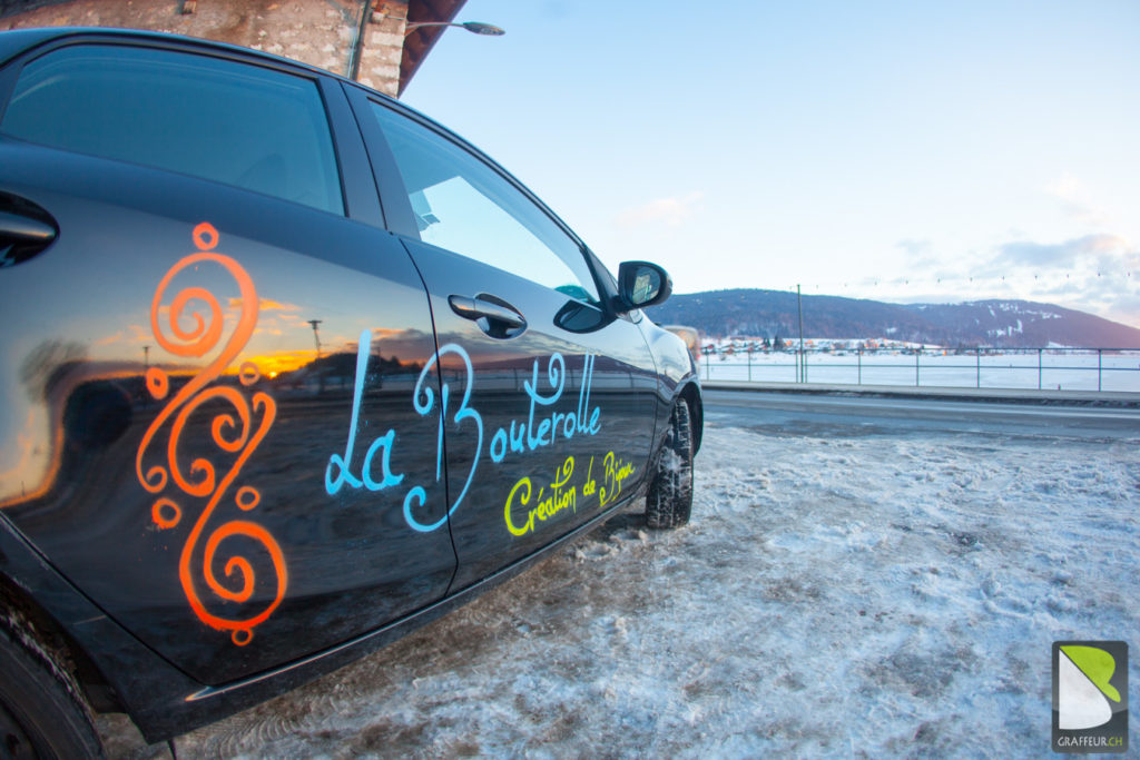 Voiture-entreprise-publicite-peinture-Bijoux-lac-de-joux